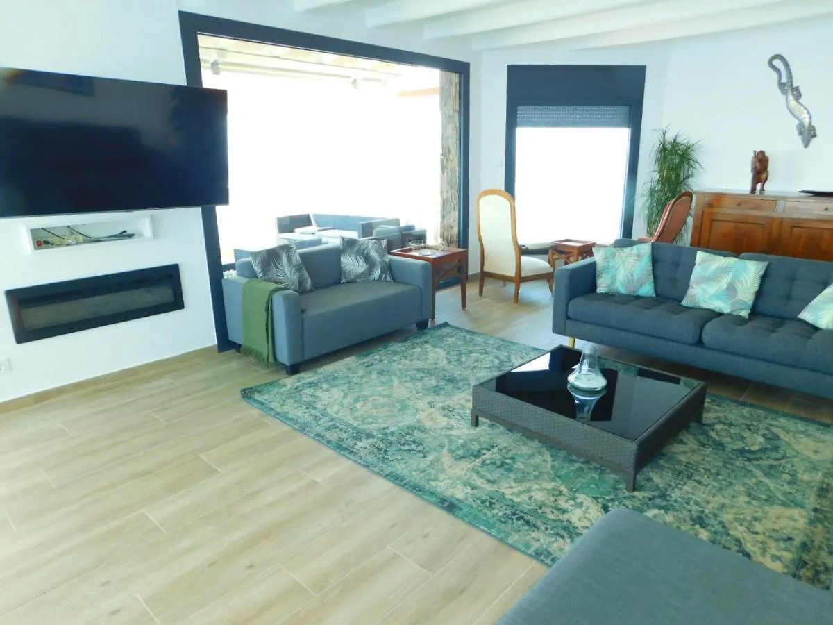 Gmid Immo A228 Casa Unica Villa Rosas Semesterbostad