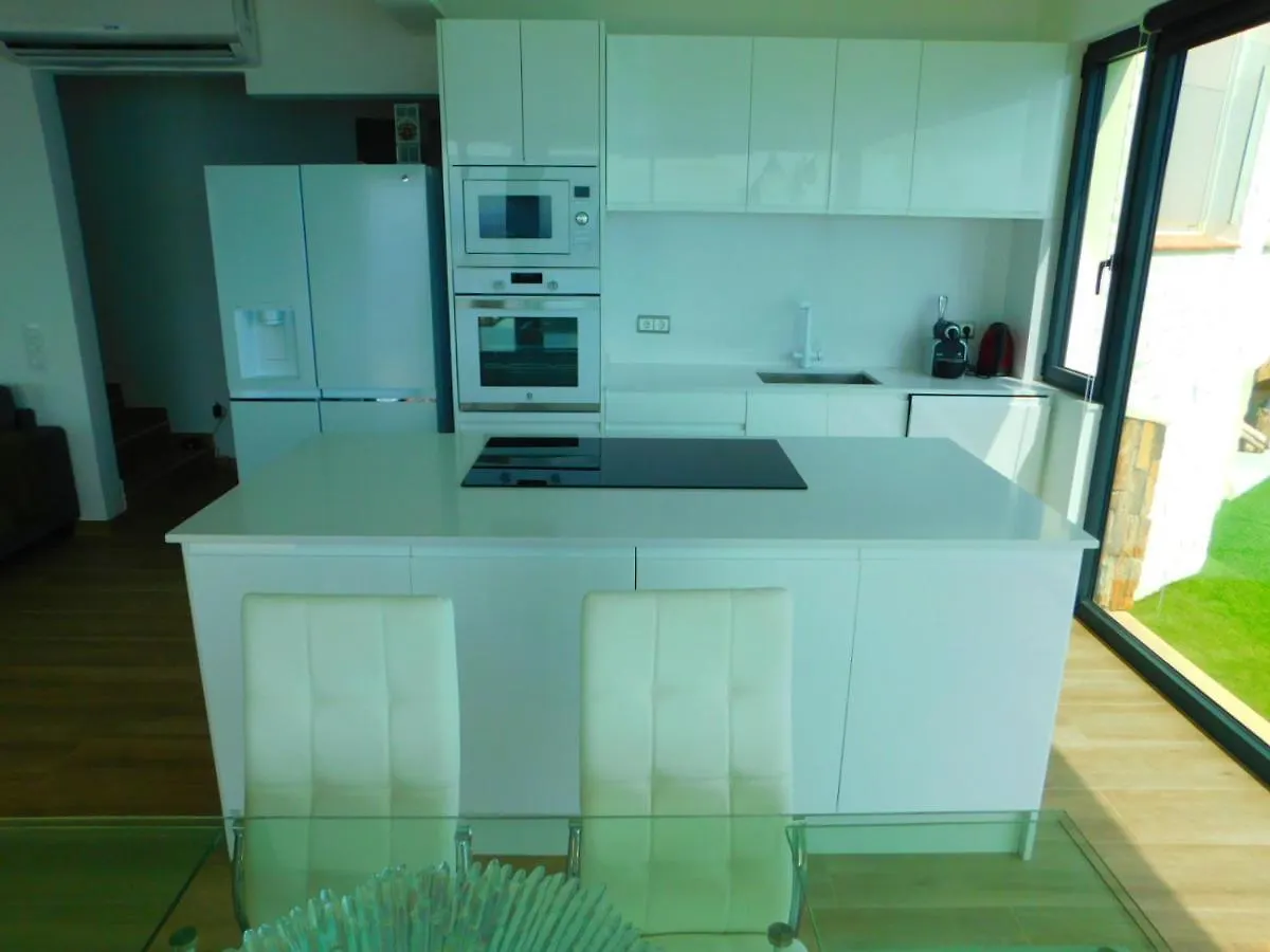 Gmid Immo A228 Casa Unica Villa Rosas