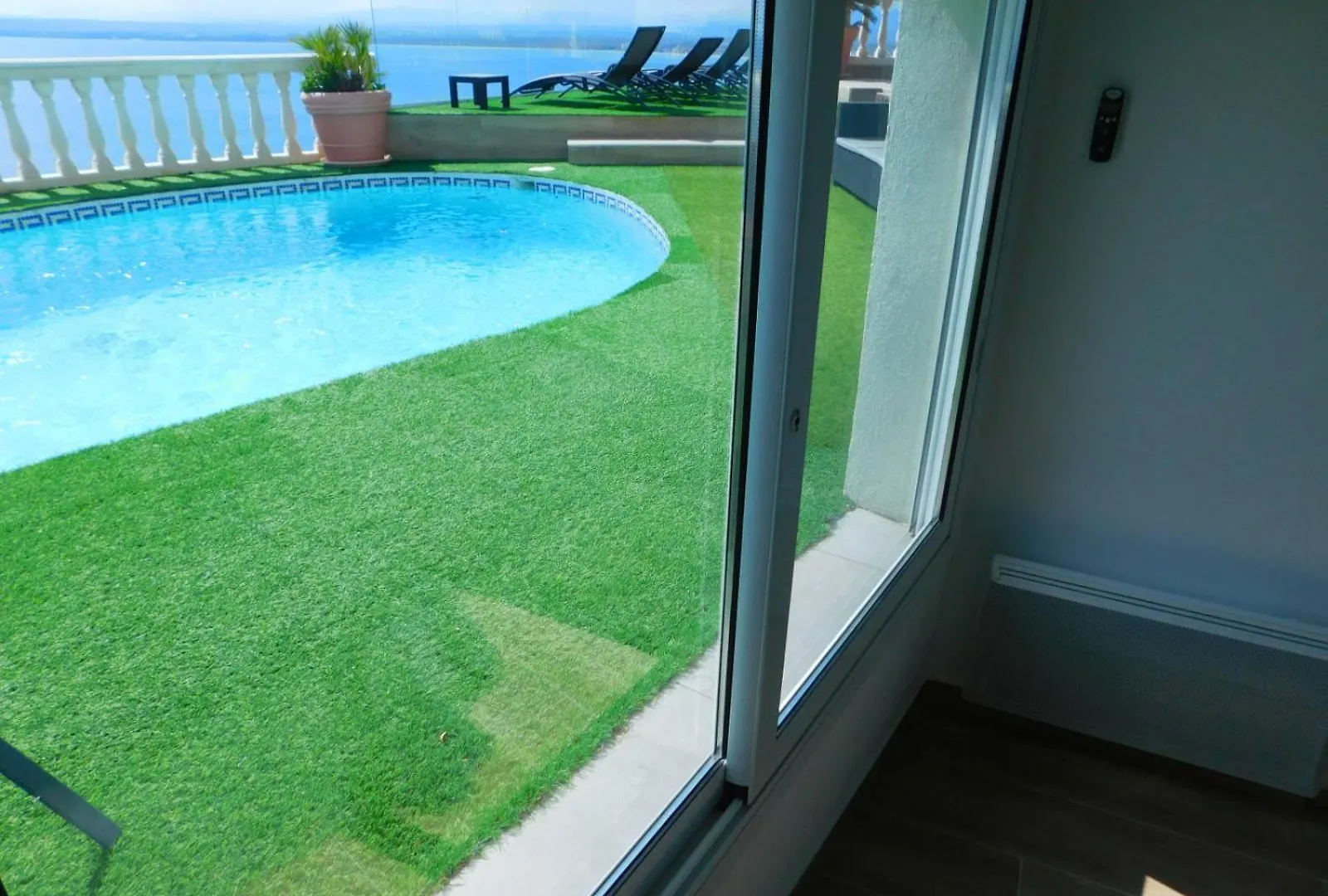Gmid Immo A228 Casa Unica Villa Roses