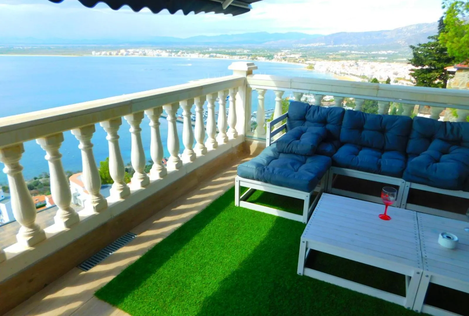 Casa vacanze Villa Gmid Immo A228 Casa Unica Roses Spagna